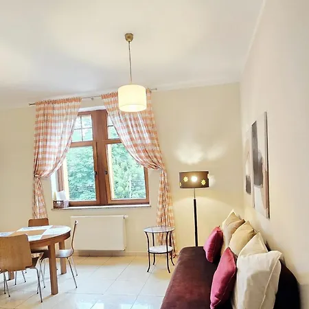 Jozefina Apartament's Blisko Centrum شقة