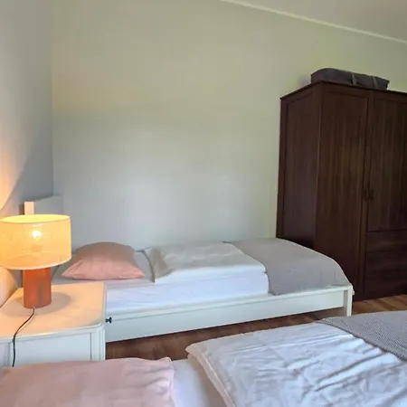 Jozefina Apartament's Blisko Centrum شكلارسكا بوريبا