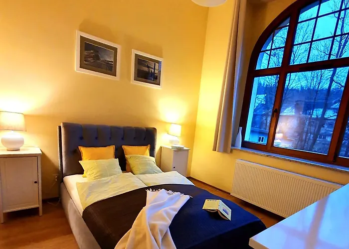 Jozefina W Willi Jozefina *